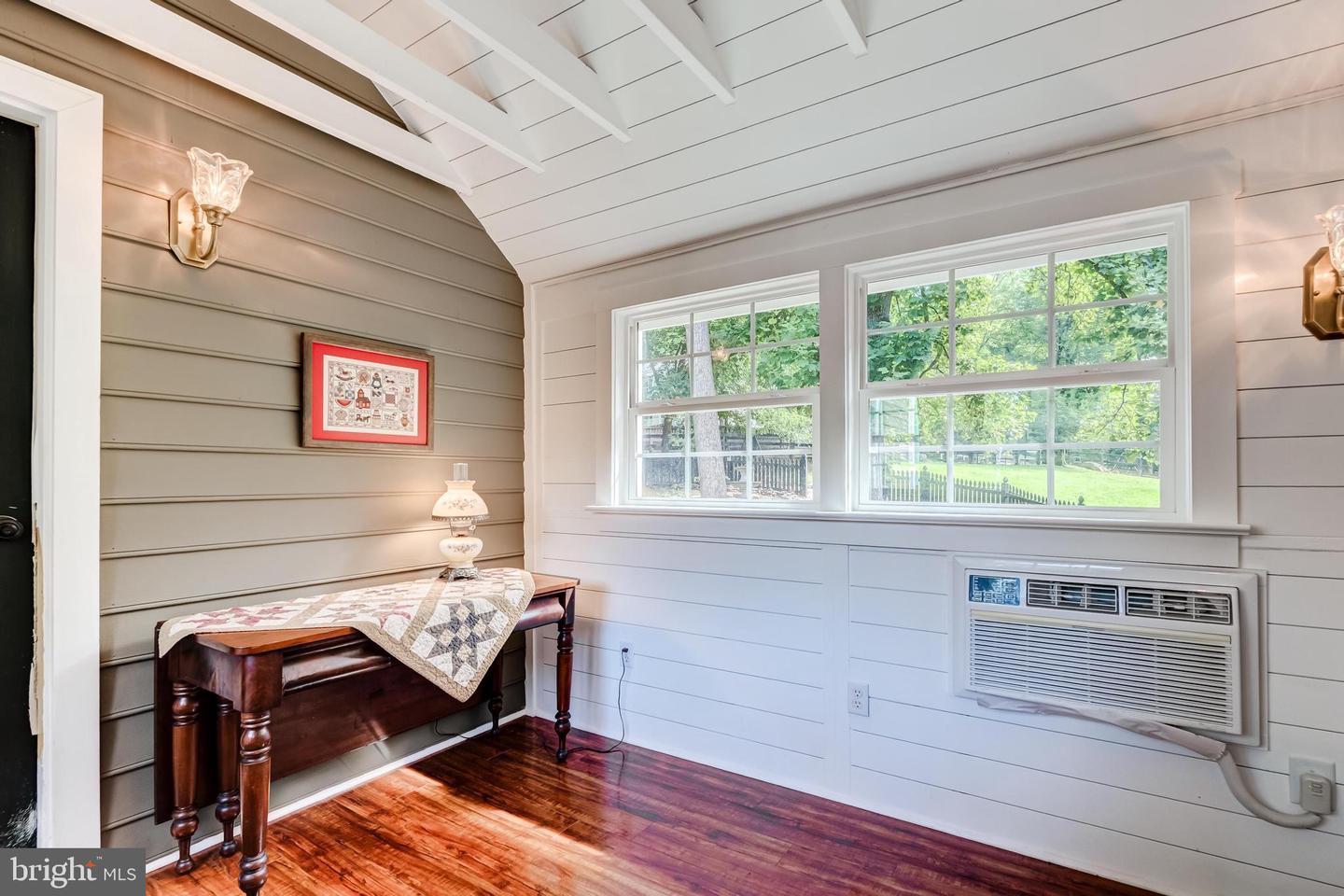 35330 SCOTLAND HEIGHTS RD, ROUND HILL, Virginia 20141, 5 Bedrooms Bedrooms, ,3 BathroomsBathrooms,Residential,For sale,35330 SCOTLAND HEIGHTS RD,VALO2103880 MLS # VALO2103880