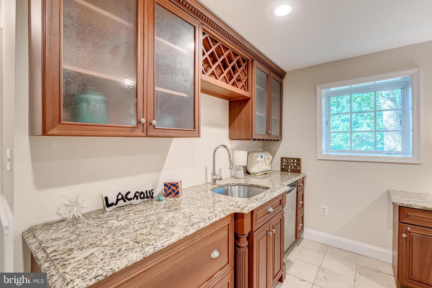 35330 SCOTLAND HEIGHTS RD, ROUND HILL, Virginia 20141, 5 Bedrooms Bedrooms, ,3 BathroomsBathrooms,Residential,For sale,35330 SCOTLAND HEIGHTS RD,VALO2103880 MLS # VALO2103880