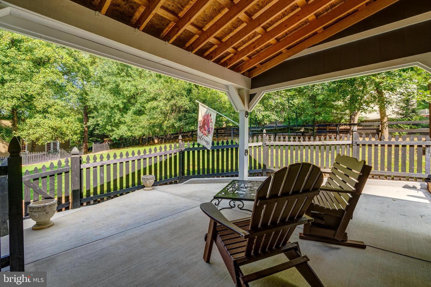 35330 SCOTLAND HEIGHTS RD, ROUND HILL, Virginia 20141, 5 Bedrooms Bedrooms, ,3 BathroomsBathrooms,Residential,For sale,35330 SCOTLAND HEIGHTS RD,VALO2103880 MLS # VALO2103880