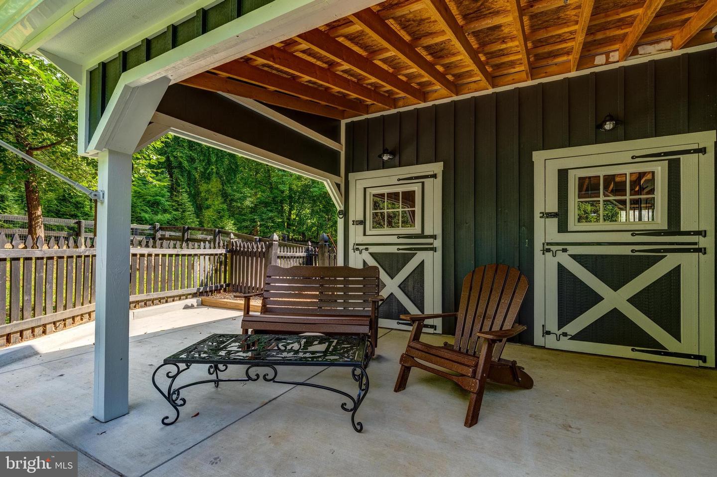 35330 SCOTLAND HEIGHTS RD, ROUND HILL, Virginia 20141, 5 Bedrooms Bedrooms, ,3 BathroomsBathrooms,Residential,For sale,35330 SCOTLAND HEIGHTS RD,VALO2103880 MLS # VALO2103880