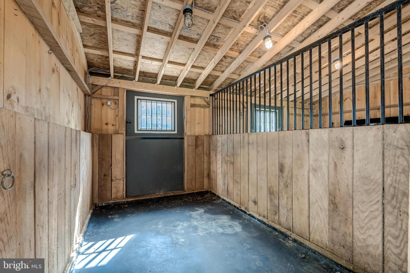 35330 SCOTLAND HEIGHTS RD, ROUND HILL, Virginia 20141, 5 Bedrooms Bedrooms, ,3 BathroomsBathrooms,Residential,For sale,35330 SCOTLAND HEIGHTS RD,VALO2103880 MLS # VALO2103880