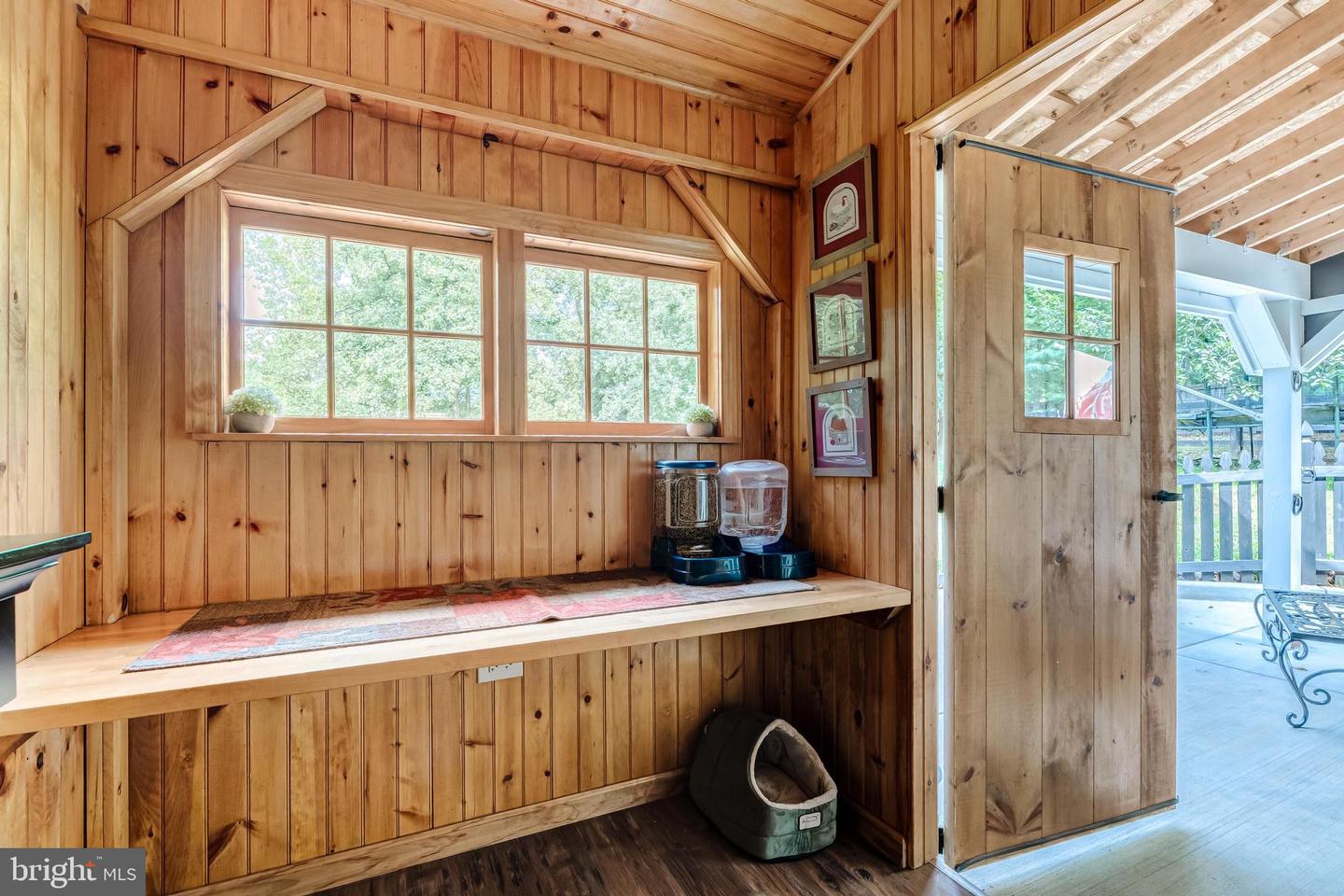 35330 SCOTLAND HEIGHTS RD, ROUND HILL, Virginia 20141, 5 Bedrooms Bedrooms, ,3 BathroomsBathrooms,Residential,For sale,35330 SCOTLAND HEIGHTS RD,VALO2103880 MLS # VALO2103880