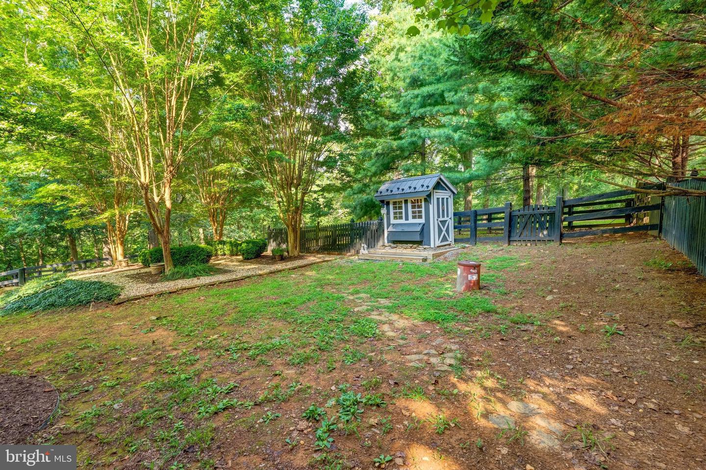 35330 SCOTLAND HEIGHTS RD, ROUND HILL, Virginia 20141, 5 Bedrooms Bedrooms, ,3 BathroomsBathrooms,Residential,For sale,35330 SCOTLAND HEIGHTS RD,VALO2103880 MLS # VALO2103880