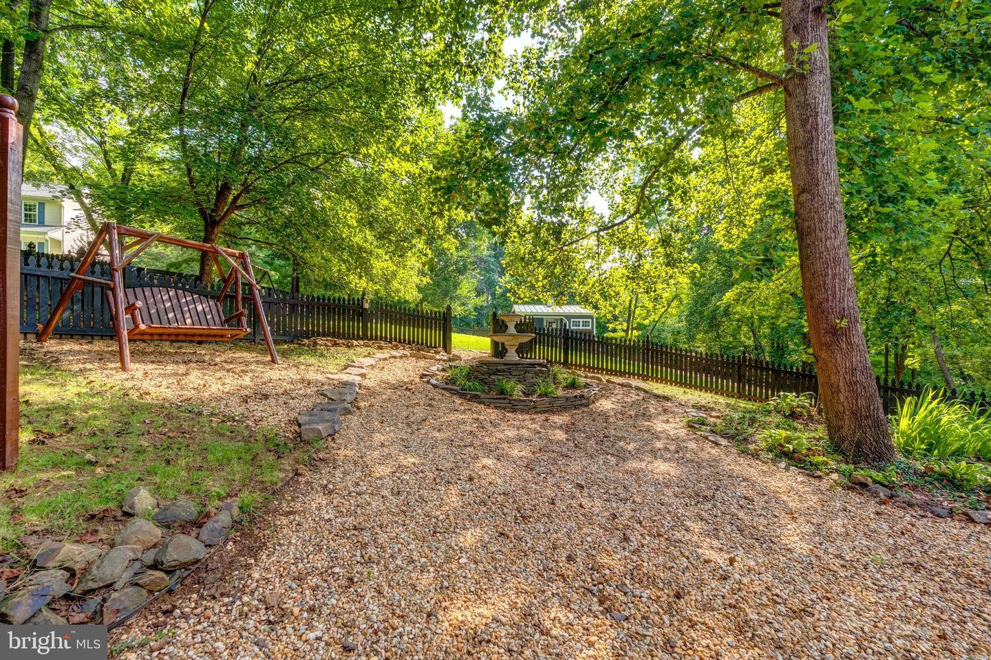 35330 SCOTLAND HEIGHTS RD, ROUND HILL, Virginia 20141, 5 Bedrooms Bedrooms, ,3 BathroomsBathrooms,Residential,For sale,35330 SCOTLAND HEIGHTS RD,VALO2103880 MLS # VALO2103880