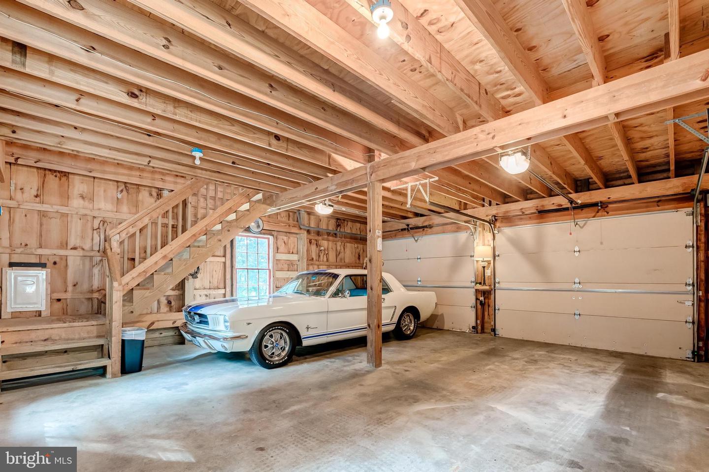 35330 SCOTLAND HEIGHTS RD, ROUND HILL, Virginia 20141, 5 Bedrooms Bedrooms, ,3 BathroomsBathrooms,Residential,For sale,35330 SCOTLAND HEIGHTS RD,VALO2103880 MLS # VALO2103880