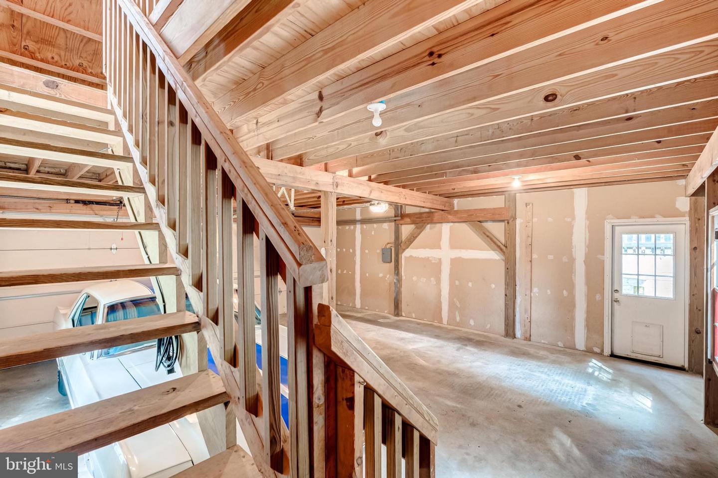 35330 SCOTLAND HEIGHTS RD, ROUND HILL, Virginia 20141, 5 Bedrooms Bedrooms, ,3 BathroomsBathrooms,Residential,For sale,35330 SCOTLAND HEIGHTS RD,VALO2103880 MLS # VALO2103880