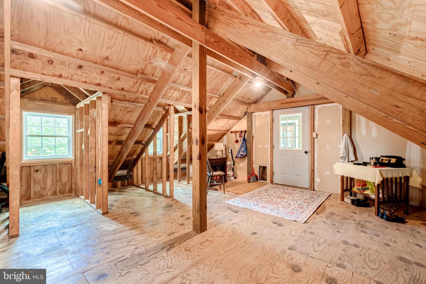 35330 SCOTLAND HEIGHTS RD, ROUND HILL, Virginia 20141, 5 Bedrooms Bedrooms, ,3 BathroomsBathrooms,Residential,For sale,35330 SCOTLAND HEIGHTS RD,VALO2103880 MLS # VALO2103880