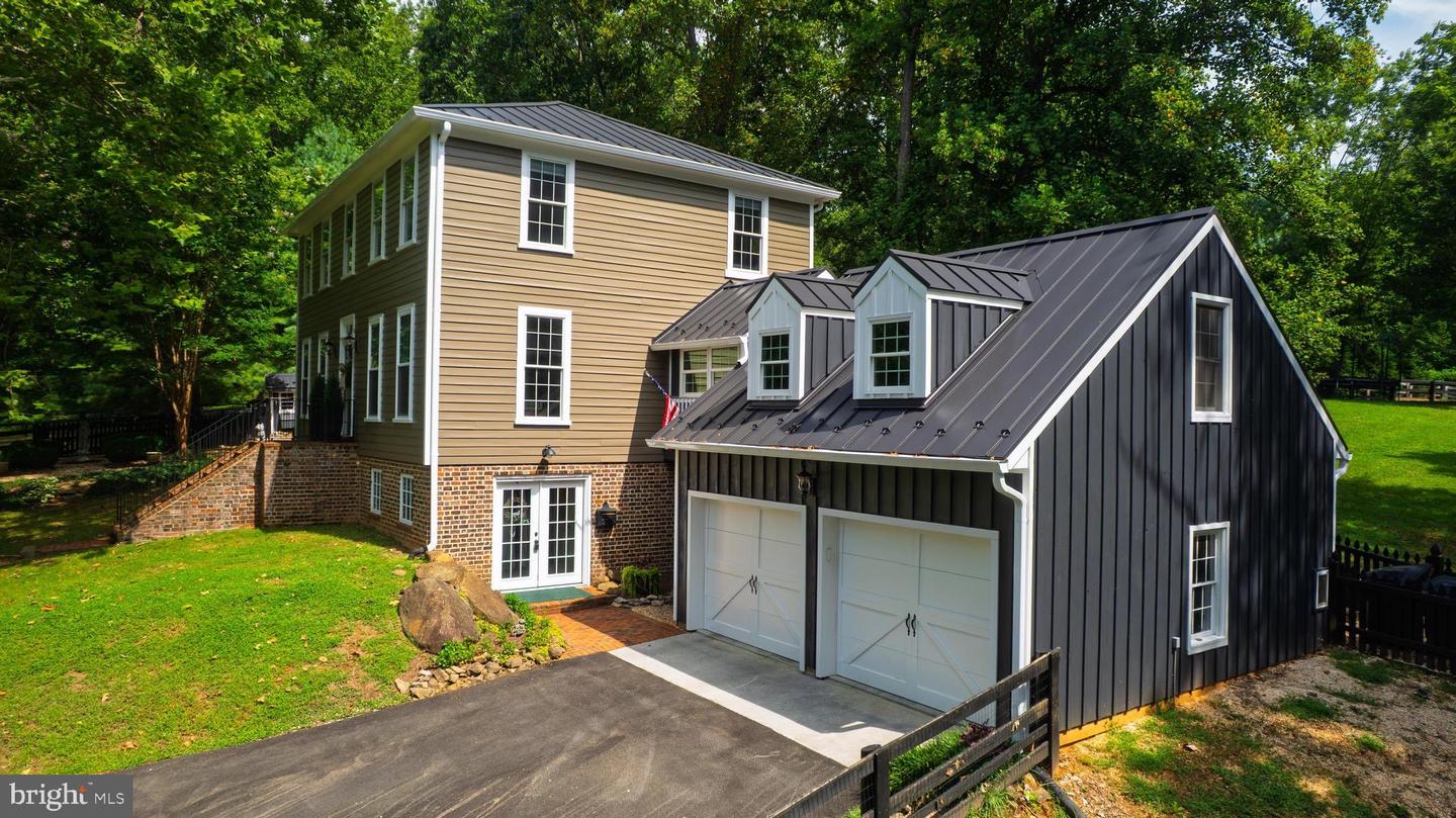 35330 SCOTLAND HEIGHTS RD, ROUND HILL, Virginia 20141, 5 Bedrooms Bedrooms, ,3 BathroomsBathrooms,Residential,For sale,35330 SCOTLAND HEIGHTS RD,VALO2103880 MLS # VALO2103880