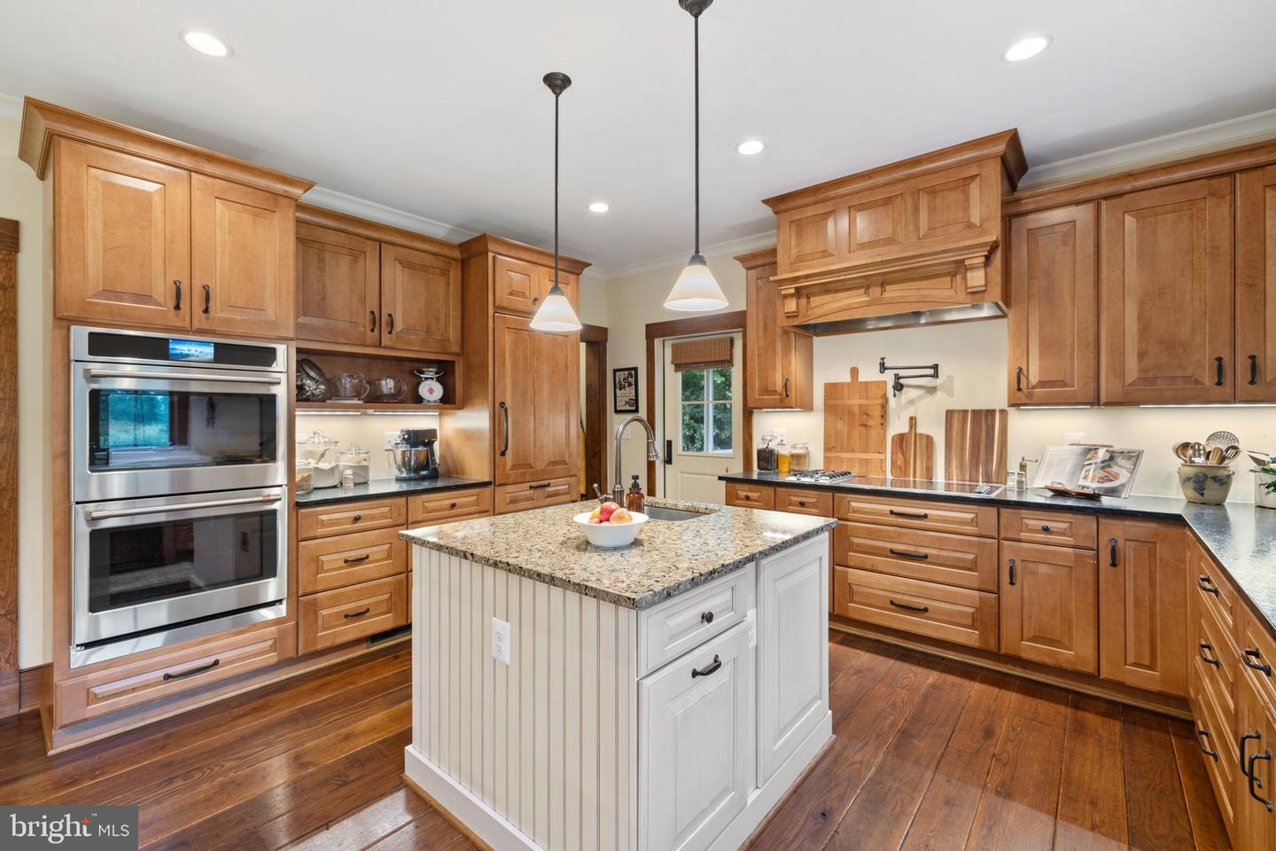 6282 COVINGTON LN, MIDDLEBURG, Virginia 20117, 4 Bedrooms Bedrooms, ,3 BathroomsBathrooms,Residential,For sale,6282 COVINGTON LN,VAFQ2017832 MLS # VAFQ2017832