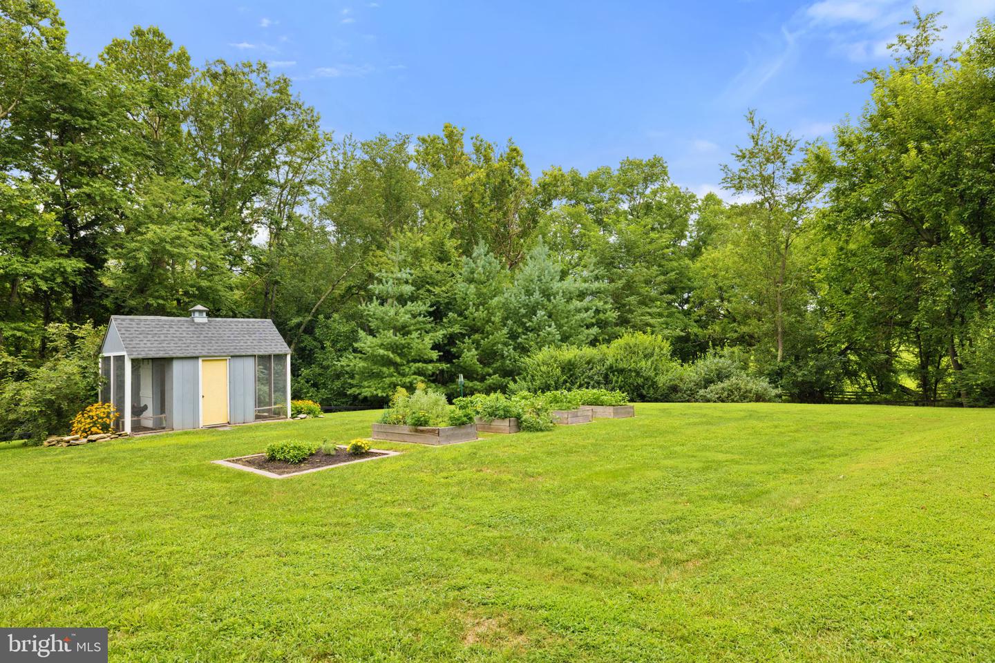 6282 COVINGTON LN, MIDDLEBURG, Virginia 20117, 4 Bedrooms Bedrooms, ,3 BathroomsBathrooms,Residential,For sale,6282 COVINGTON LN,VAFQ2017832 MLS # VAFQ2017832