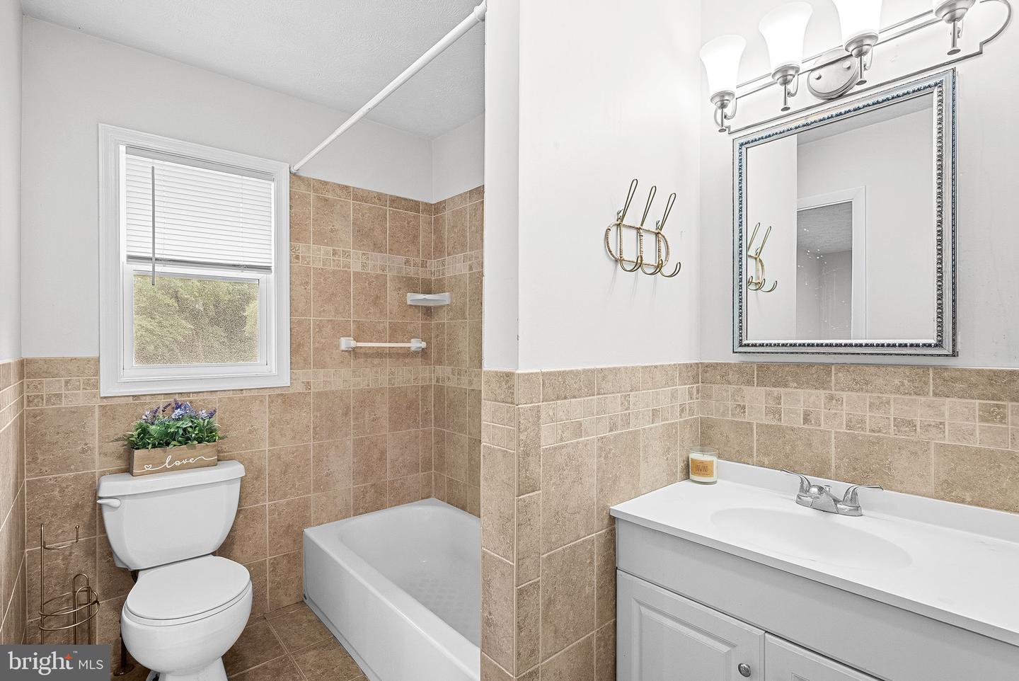 21506 SHELLHORN RD, ASHBURN, Virginia 20147, 3 Bedrooms Bedrooms, ,1 BathroomBathrooms,Residential,For sale,21506 SHELLHORN RD,VALO2103956 MLS # VALO2103956