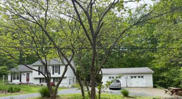 111 COMANCHE TRL, WINCHESTER, Virginia 22602, 3 Bedrooms Bedrooms, 6 Rooms Rooms,2 BathroomsBathrooms,Residential,For sale,111 COMANCHE TRL,VAFV2035900 MLS # VAFV2035900