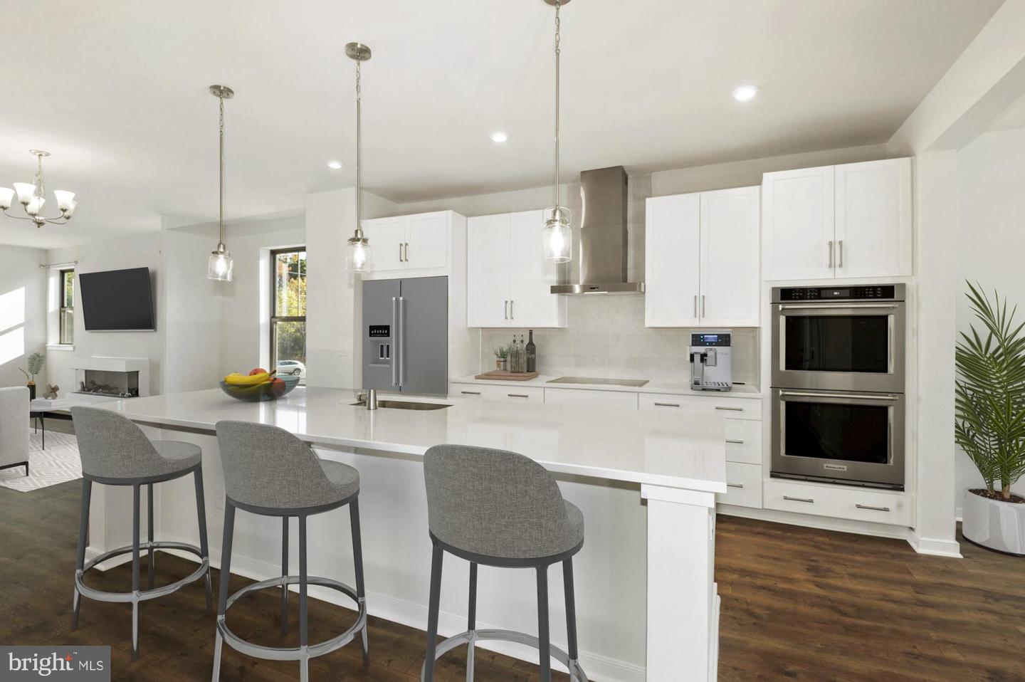 6235 FOLLY LN, ALEXANDRIA, Virginia 22315, 3 Bedrooms Bedrooms, ,3 BathroomsBathrooms,Residential,For sale,6235 FOLLY LN,VAFX2259590 MLS # VAFX2259590