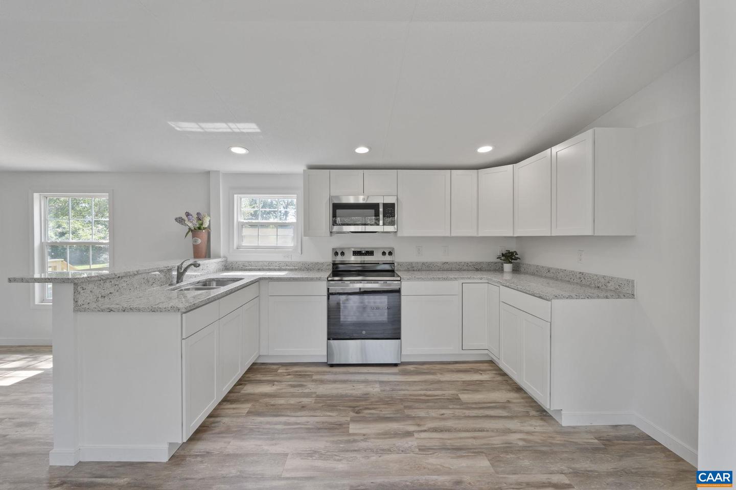 8038&8040 BLENHEIM RD, SCOTTSVILLE, Virginia 24590, 4 Bedrooms Bedrooms, ,2 BathroomsBathrooms,Residential,For sale,8038&8040 BLENHEIM RD,667508 MLS # 667508