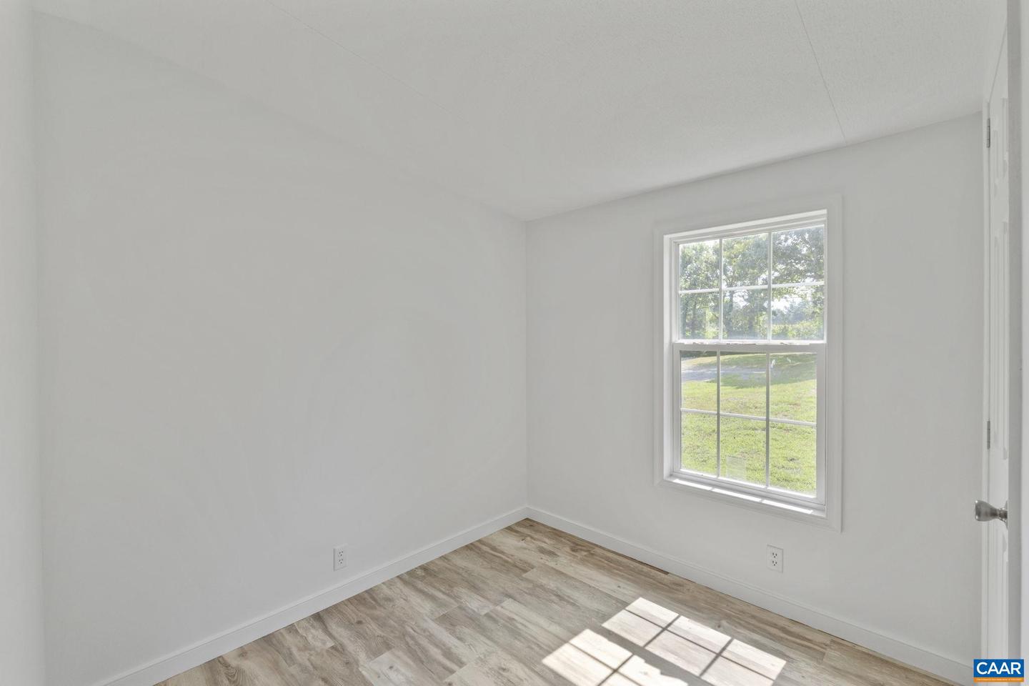 8038&8040 BLENHEIM RD, SCOTTSVILLE, Virginia 24590, 4 Bedrooms Bedrooms, ,2 BathroomsBathrooms,Residential,For sale,8038&8040 BLENHEIM RD,667508 MLS # 667508