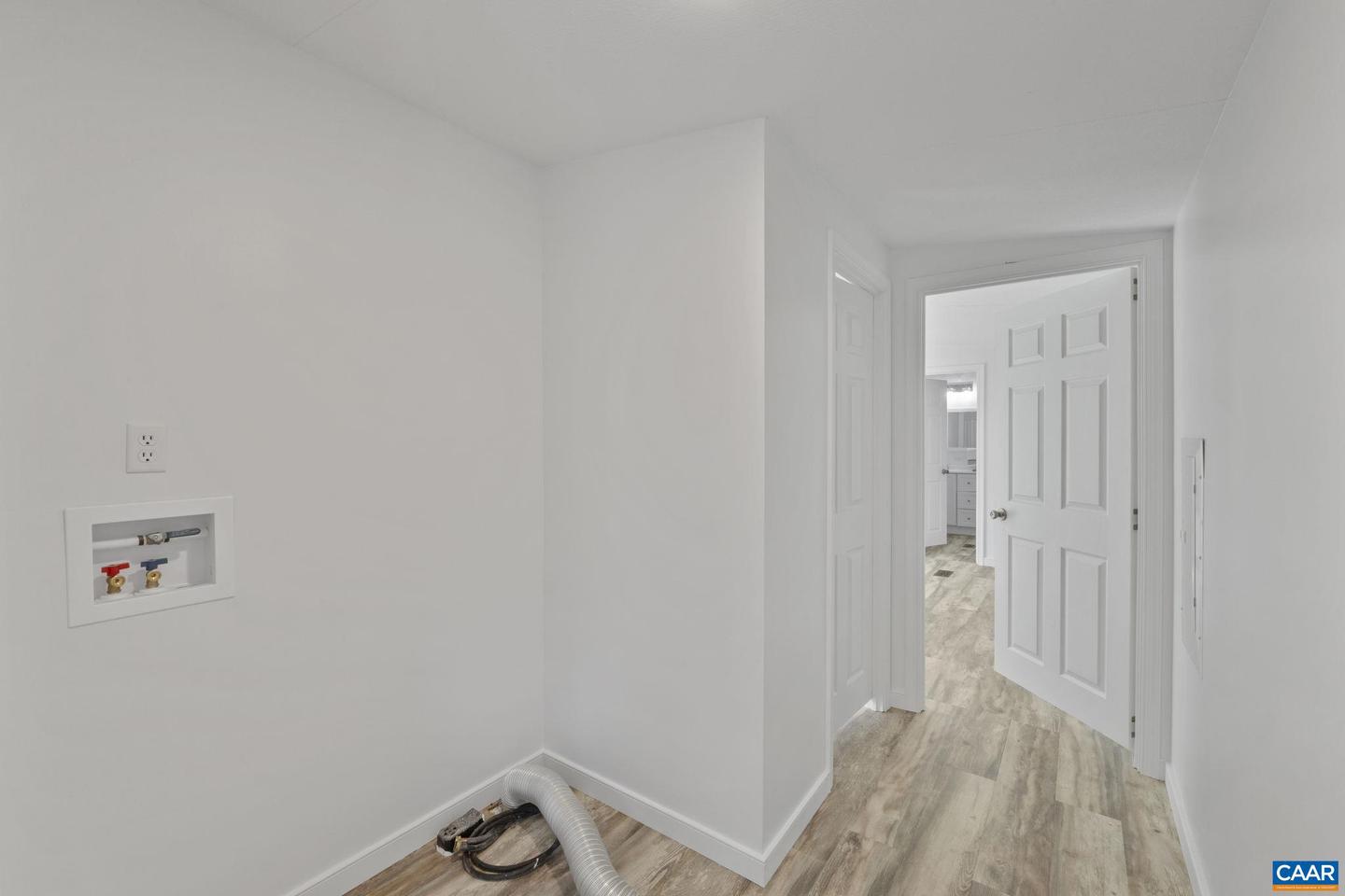 8038&8040 BLENHEIM RD, SCOTTSVILLE, Virginia 24590, 4 Bedrooms Bedrooms, ,2 BathroomsBathrooms,Residential,For sale,8038&8040 BLENHEIM RD,667508 MLS # 667508