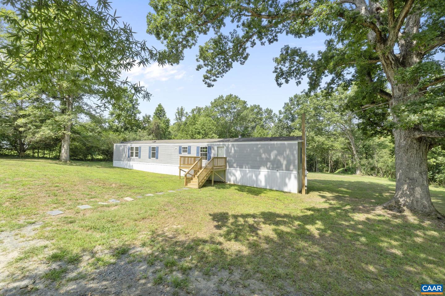 8038&8040 BLENHEIM RD, SCOTTSVILLE, Virginia 24590, 4 Bedrooms Bedrooms, ,2 BathroomsBathrooms,Residential,For sale,8038&8040 BLENHEIM RD,667508 MLS # 667508