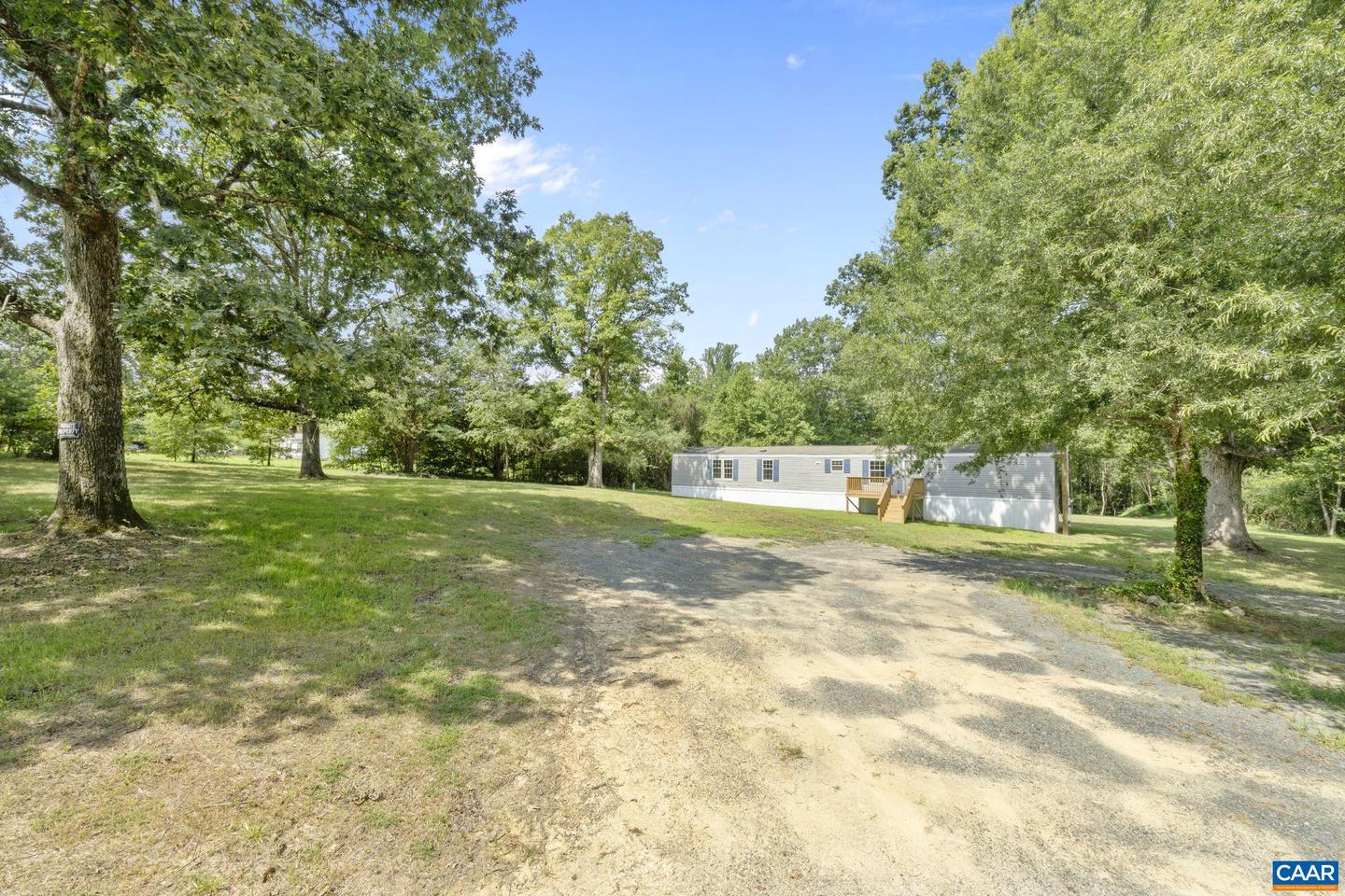 8038&8040 BLENHEIM RD, SCOTTSVILLE, Virginia 24590, 4 Bedrooms Bedrooms, ,2 BathroomsBathrooms,Residential,For sale,8038&8040 BLENHEIM RD,667508 MLS # 667508