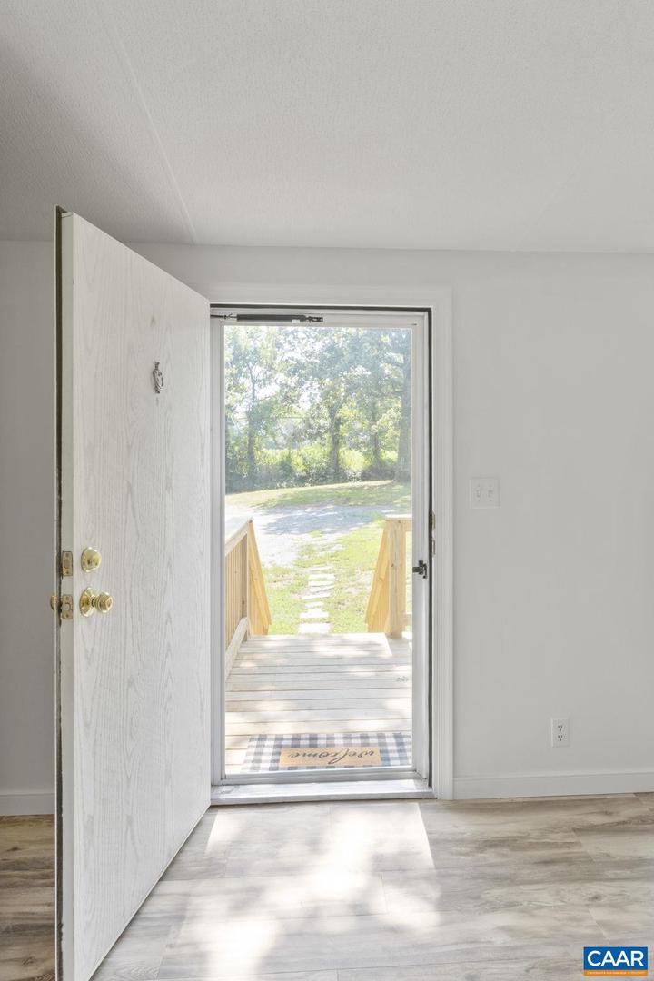 8038&8040 BLENHEIM RD, SCOTTSVILLE, Virginia 24590, 4 Bedrooms Bedrooms, ,2 BathroomsBathrooms,Residential,For sale,8038&8040 BLENHEIM RD,667508 MLS # 667508