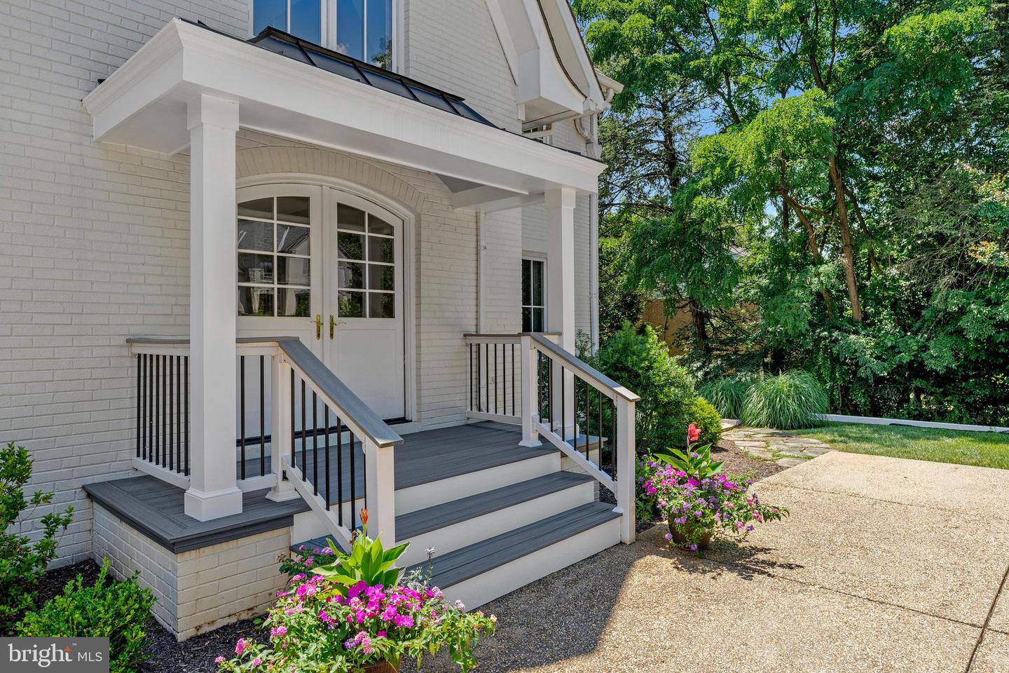 7315 WESTERLY LN, MCLEAN, Virginia 22101, 6 Bedrooms Bedrooms, ,4 BathroomsBathrooms,Residential,For sale,7315 WESTERLY LN,VAFX2234560 MLS # VAFX2234560