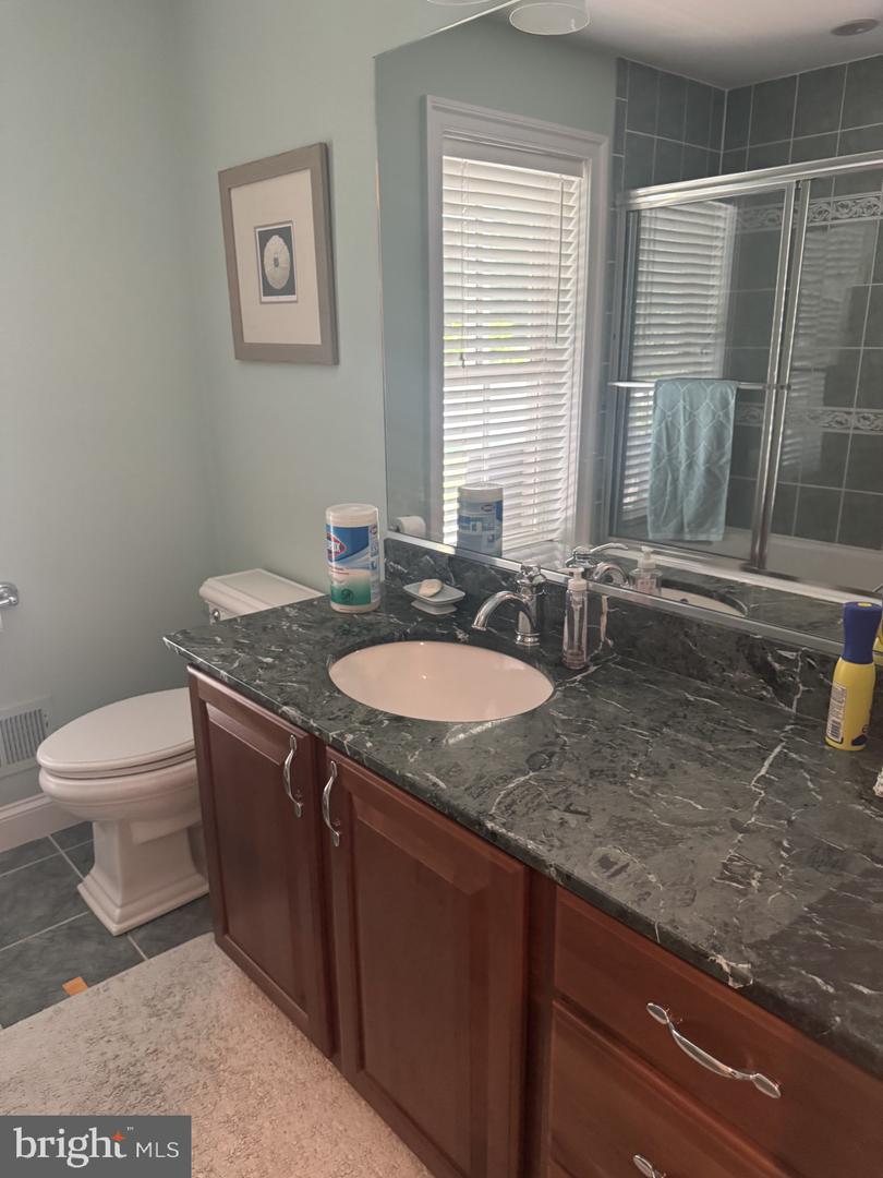 7315 WESTERLY LN, MCLEAN, Virginia 22101, 6 Bedrooms Bedrooms, ,4 BathroomsBathrooms,Residential,For sale,7315 WESTERLY LN,VAFX2234560 MLS # VAFX2234560