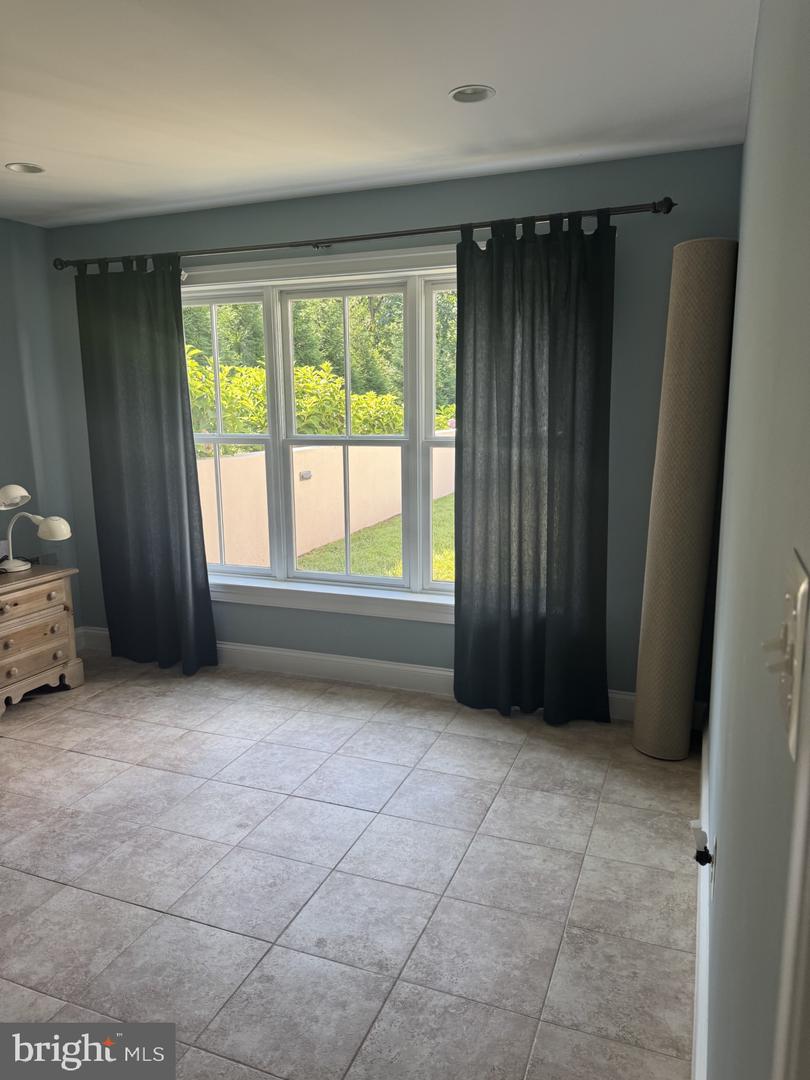7315 WESTERLY LN, MCLEAN, Virginia 22101, 6 Bedrooms Bedrooms, ,4 BathroomsBathrooms,Residential,For sale,7315 WESTERLY LN,VAFX2234560 MLS # VAFX2234560