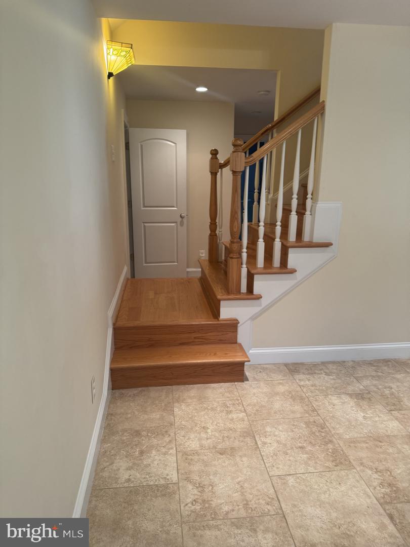 7315 WESTERLY LN, MCLEAN, Virginia 22101, 6 Bedrooms Bedrooms, ,4 BathroomsBathrooms,Residential,For sale,7315 WESTERLY LN,VAFX2234560 MLS # VAFX2234560