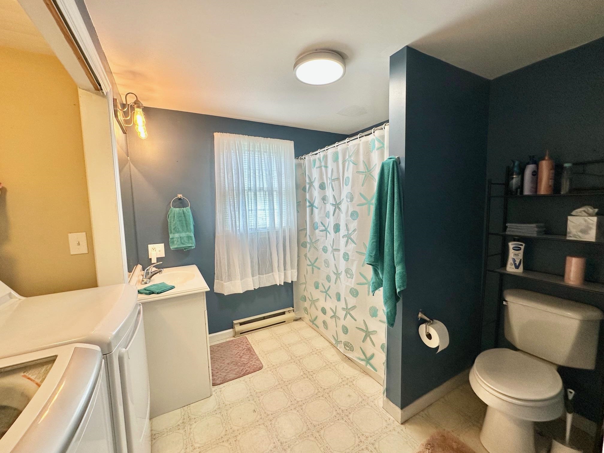 312 FRONTIER DR, STAUNTON, Virginia 24401, 3 Bedrooms Bedrooms, ,2 BathroomsBathrooms,Residential,cozy cape on a corner lot, 2 car garage, fenced ya,312 FRONTIER DR,667513 MLS # 667513