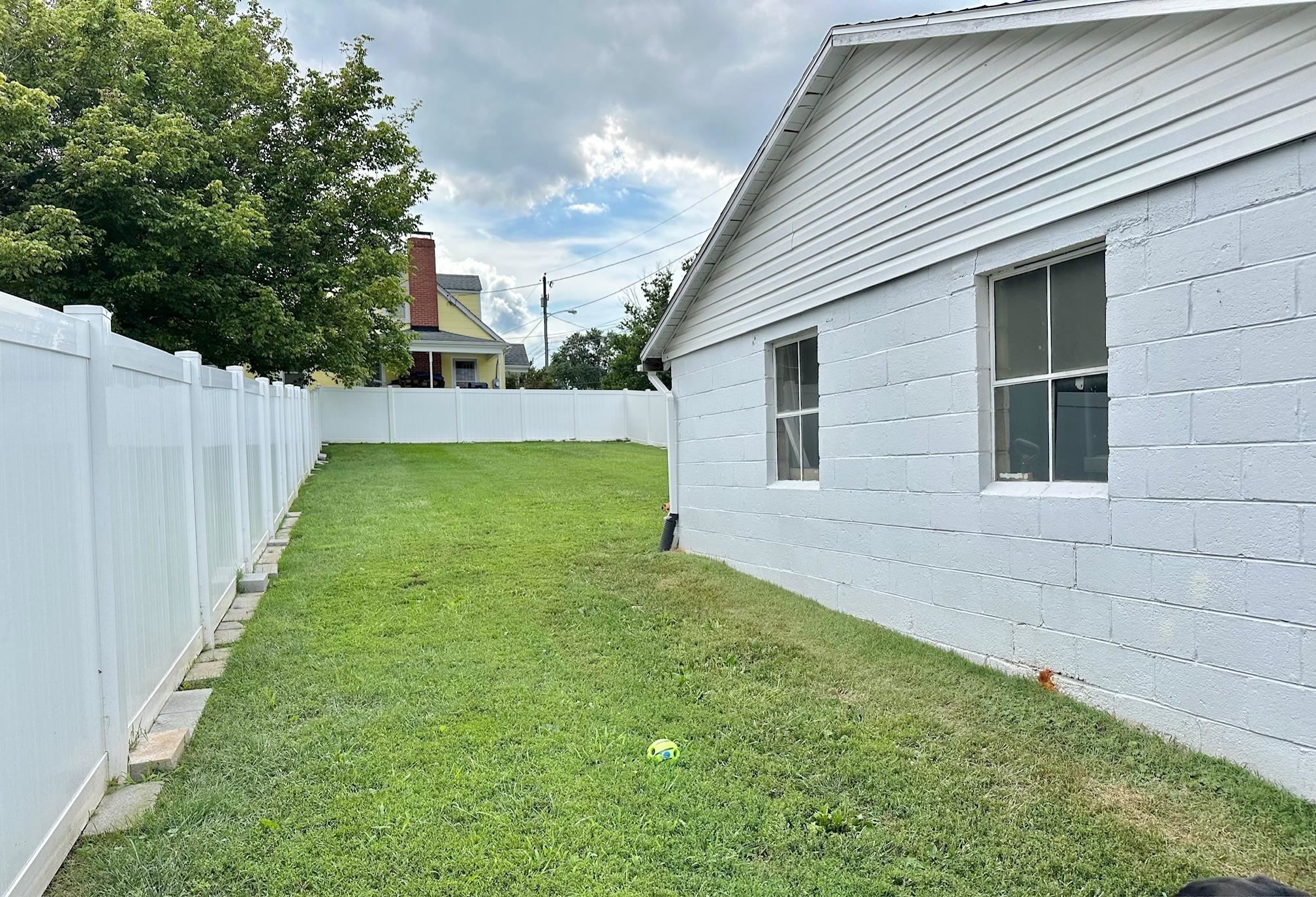 312 FRONTIER DR, STAUNTON, Virginia 24401, 3 Bedrooms Bedrooms, ,2 BathroomsBathrooms,Residential,cozy cape on a corner lot, 2 car garage, fenced ya,312 FRONTIER DR,667513 MLS # 667513