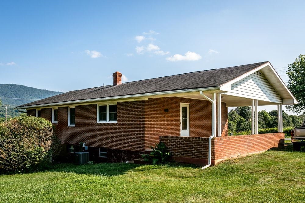 641 CLICKS LN, NEW MARKET, Virginia 22844, 4 Bedrooms Bedrooms, ,1 BathroomBathrooms,Residential,641 CLICKS LN,667514 MLS # 667514