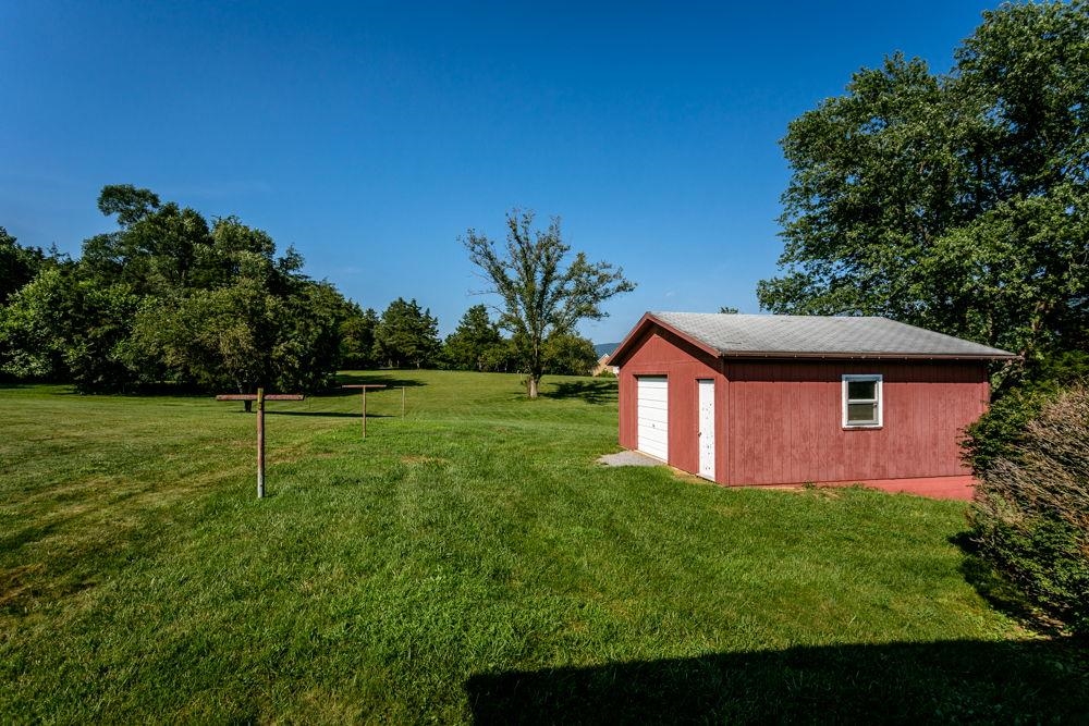 641 CLICKS LN, NEW MARKET, Virginia 22844, 4 Bedrooms Bedrooms, ,1 BathroomBathrooms,Residential,641 CLICKS LN,667514 MLS # 667514