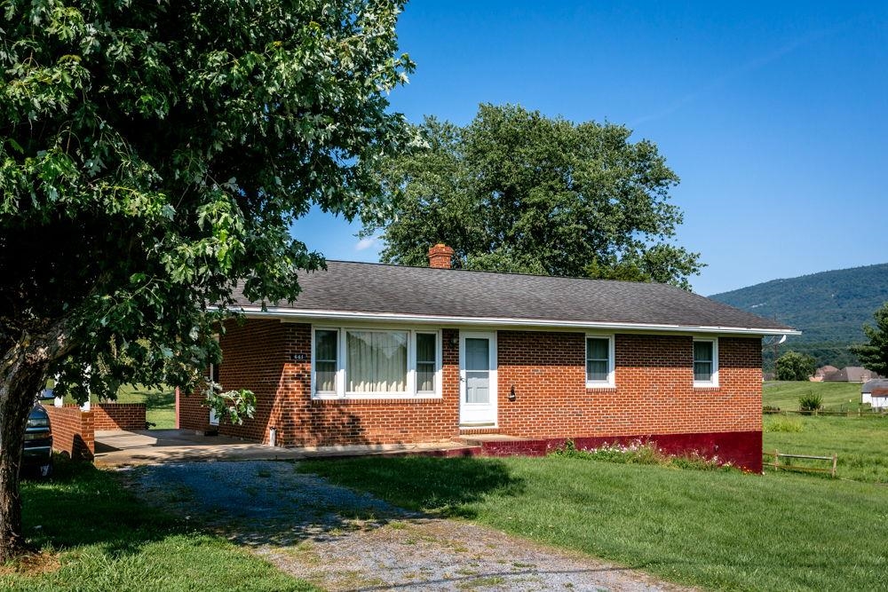 641 CLICKS LN, NEW MARKET, Virginia 22844, 4 Bedrooms Bedrooms, ,1 BathroomBathrooms,Residential,641 CLICKS LN,667514 MLS # 667514