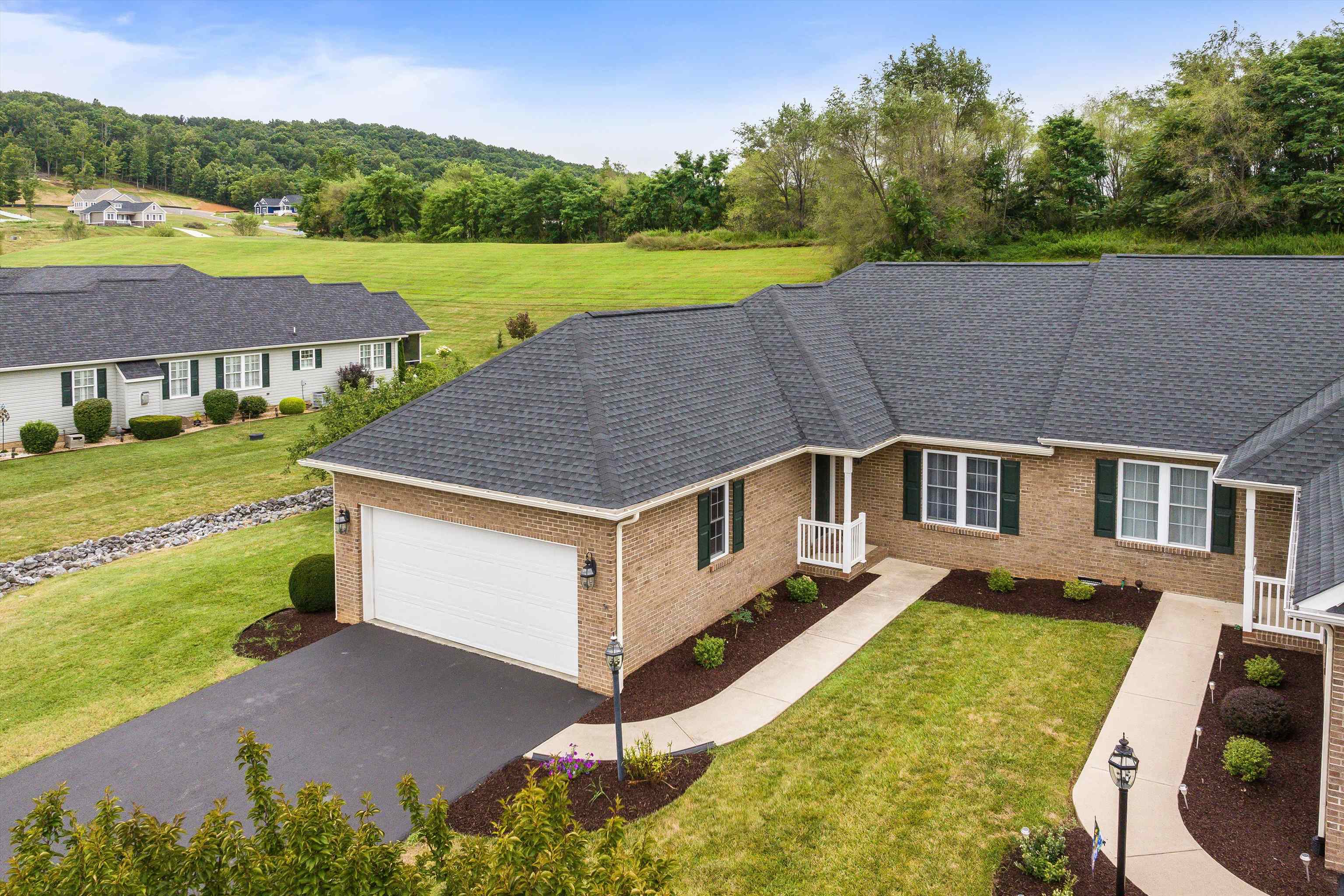 64 ROXBURY DR, FISHERSVILLE, Virginia 22939, 2 Bedrooms Bedrooms, ,2 BathroomsBathrooms,Residential,64 ROXBURY DR,667517 MLS # 667517
