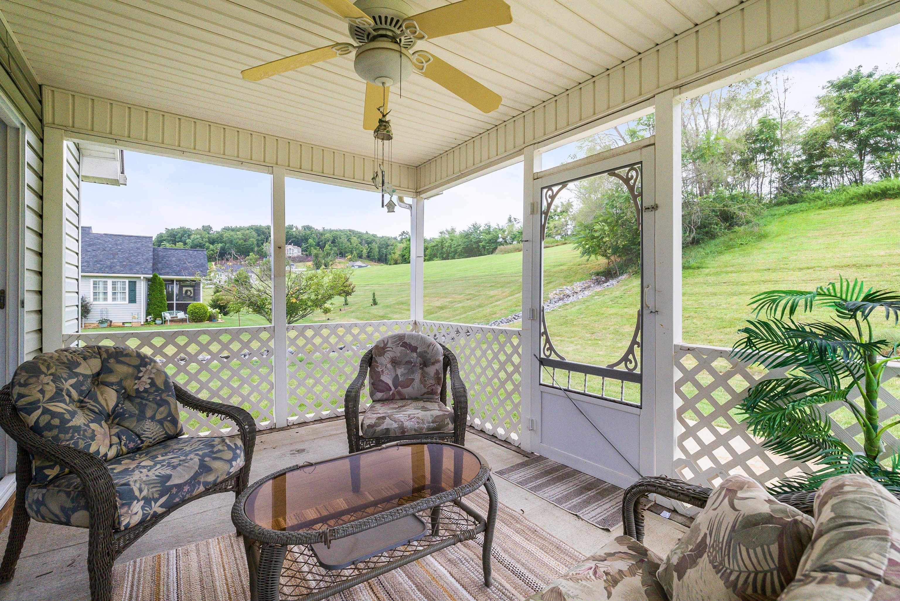 64 ROXBURY DR, FISHERSVILLE, Virginia 22939, 2 Bedrooms Bedrooms, ,2 BathroomsBathrooms,Residential,64 ROXBURY DR,667517 MLS # 667517