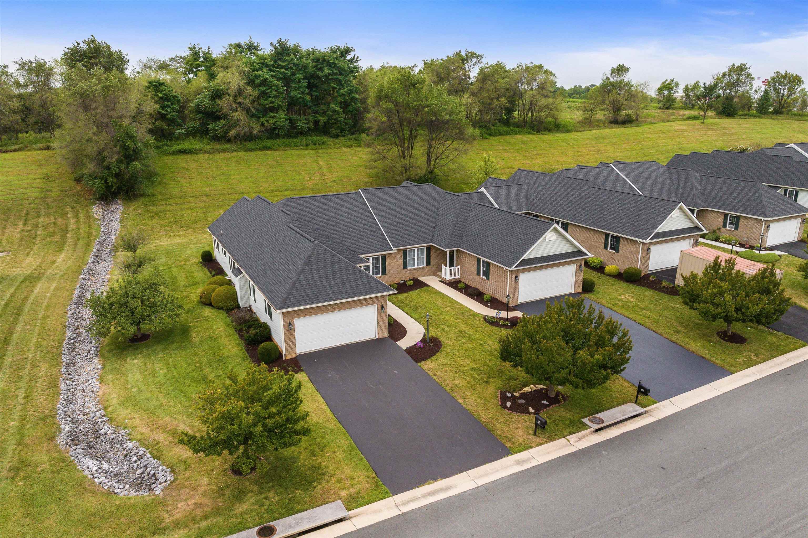 64 ROXBURY DR, FISHERSVILLE, Virginia 22939, 2 Bedrooms Bedrooms, ,2 BathroomsBathrooms,Residential,64 ROXBURY DR,667517 MLS # 667517