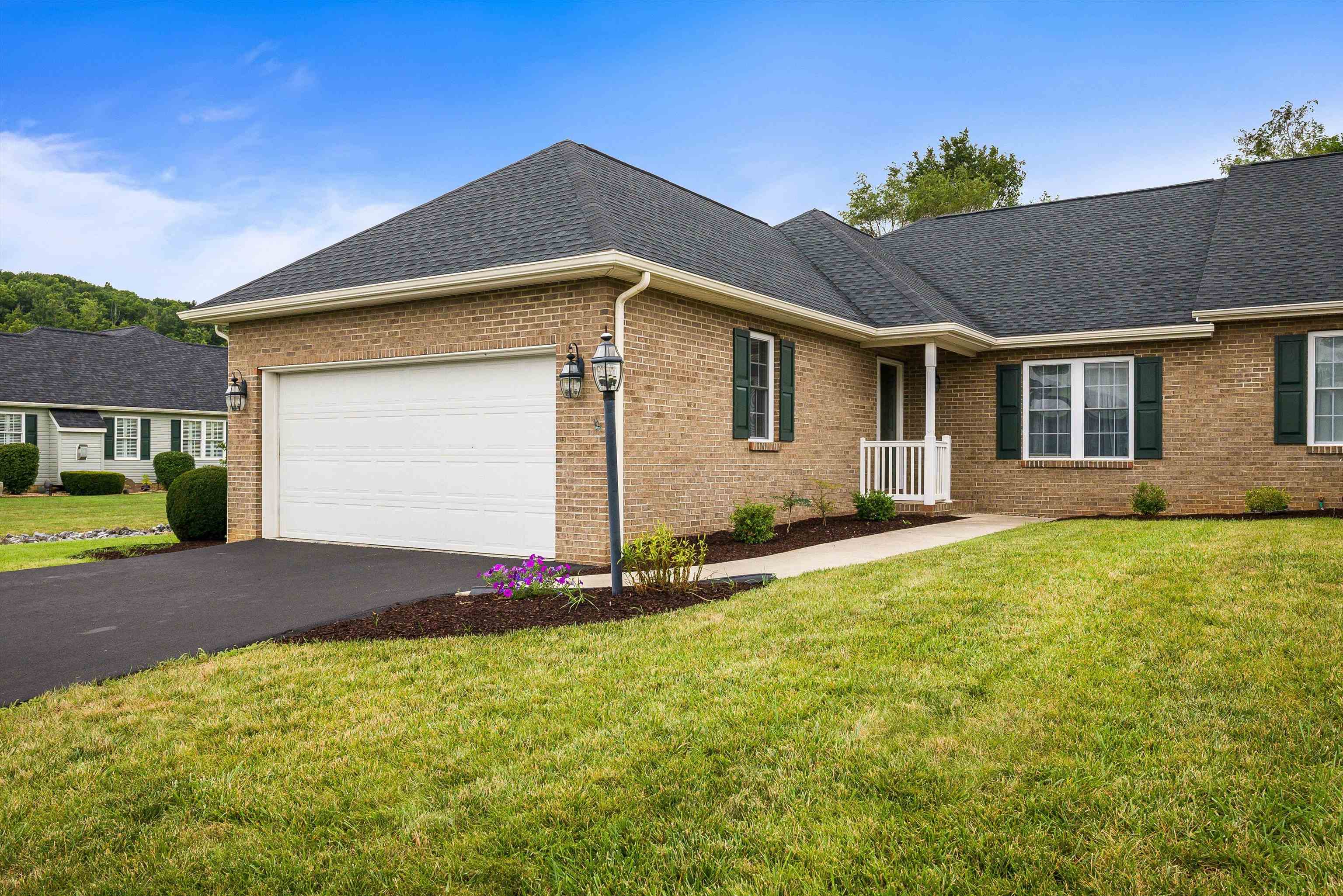64 ROXBURY DR, FISHERSVILLE, Virginia 22939, 2 Bedrooms Bedrooms, ,2 BathroomsBathrooms,Residential,64 ROXBURY DR,667517 MLS # 667517