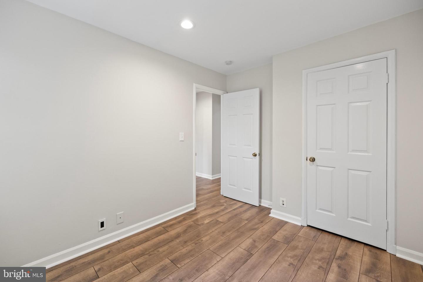 2950 S COLUMBUS ST #C1, ARLINGTON, Virginia 22206, 2 Bedrooms Bedrooms, ,1 BathroomBathrooms,Residential,For sale,2950 S COLUMBUS ST #C1,VAAX2046826 MLS # VAAX2046826