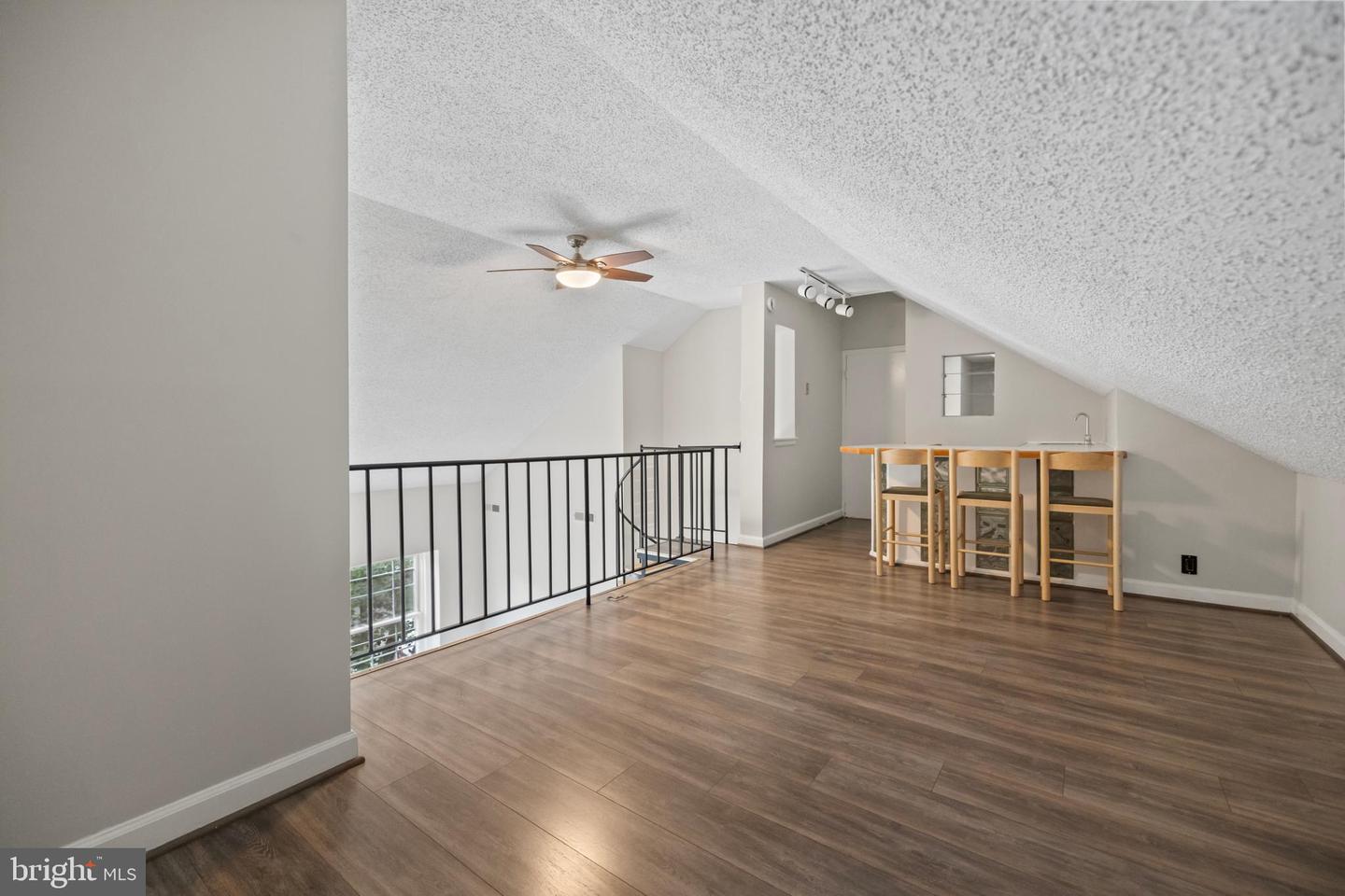 2950 S COLUMBUS ST #C1, ARLINGTON, Virginia 22206, 2 Bedrooms Bedrooms, ,1 BathroomBathrooms,Residential,For sale,2950 S COLUMBUS ST #C1,VAAX2046826 MLS # VAAX2046826