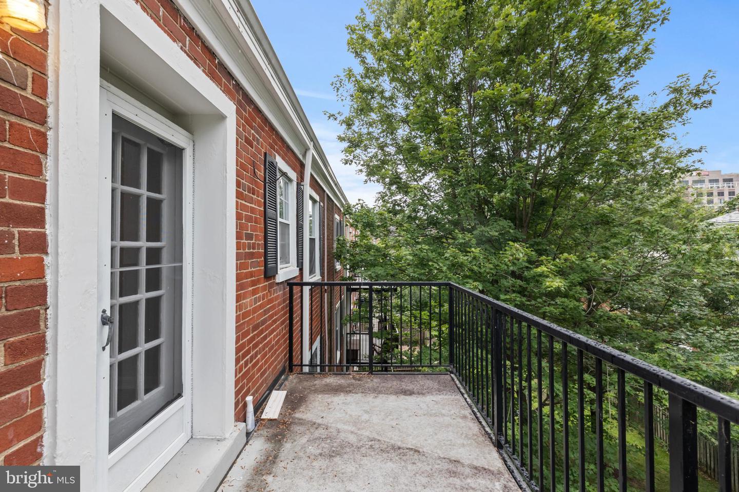 2950 S COLUMBUS ST #C1, ARLINGTON, Virginia 22206, 2 Bedrooms Bedrooms, ,1 BathroomBathrooms,Residential,For sale,2950 S COLUMBUS ST #C1,VAAX2046826 MLS # VAAX2046826