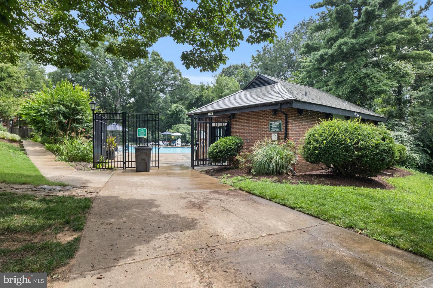 2950 S COLUMBUS ST #C1, ARLINGTON, Virginia 22206, 2 Bedrooms Bedrooms, ,1 BathroomBathrooms,Residential,For sale,2950 S COLUMBUS ST #C1,VAAX2046826 MLS # VAAX2046826