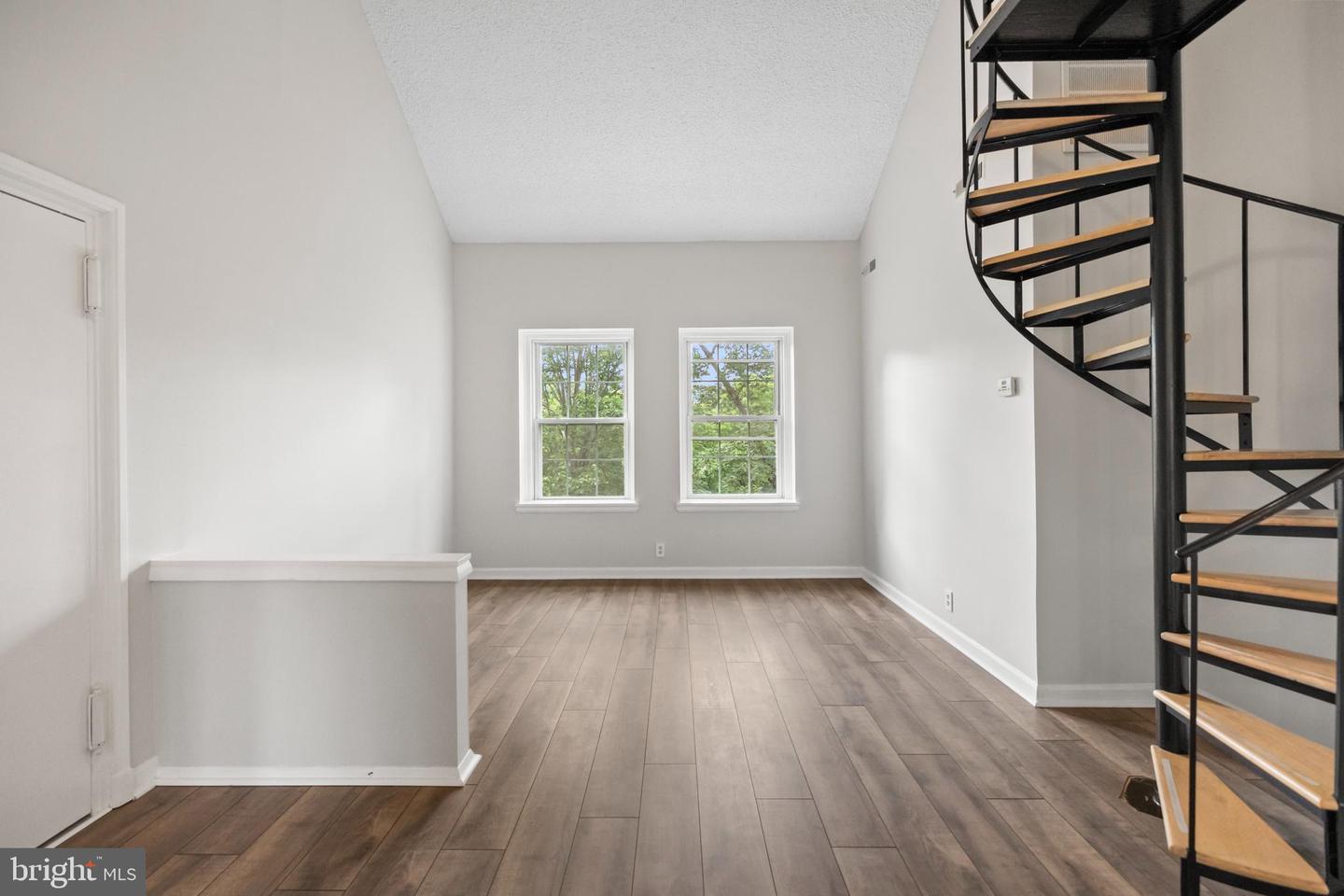 2950 S COLUMBUS ST #C1, ARLINGTON, Virginia 22206, 2 Bedrooms Bedrooms, ,1 BathroomBathrooms,Residential,For sale,2950 S COLUMBUS ST #C1,VAAX2046826 MLS # VAAX2046826