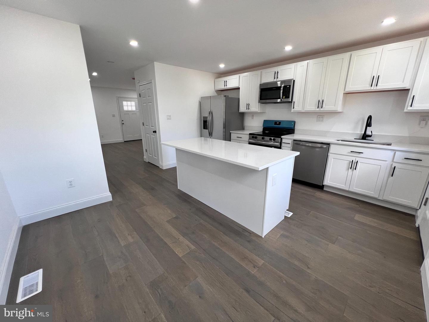 4030 BLAINE ST NE, WASHINGTON, District Of Columbia 20019, 3 Bedrooms Bedrooms, ,2 BathroomsBathrooms,Residential,For sale,4030 BLAINE ST NE,DCDC2209670 MLS # DCDC2209670