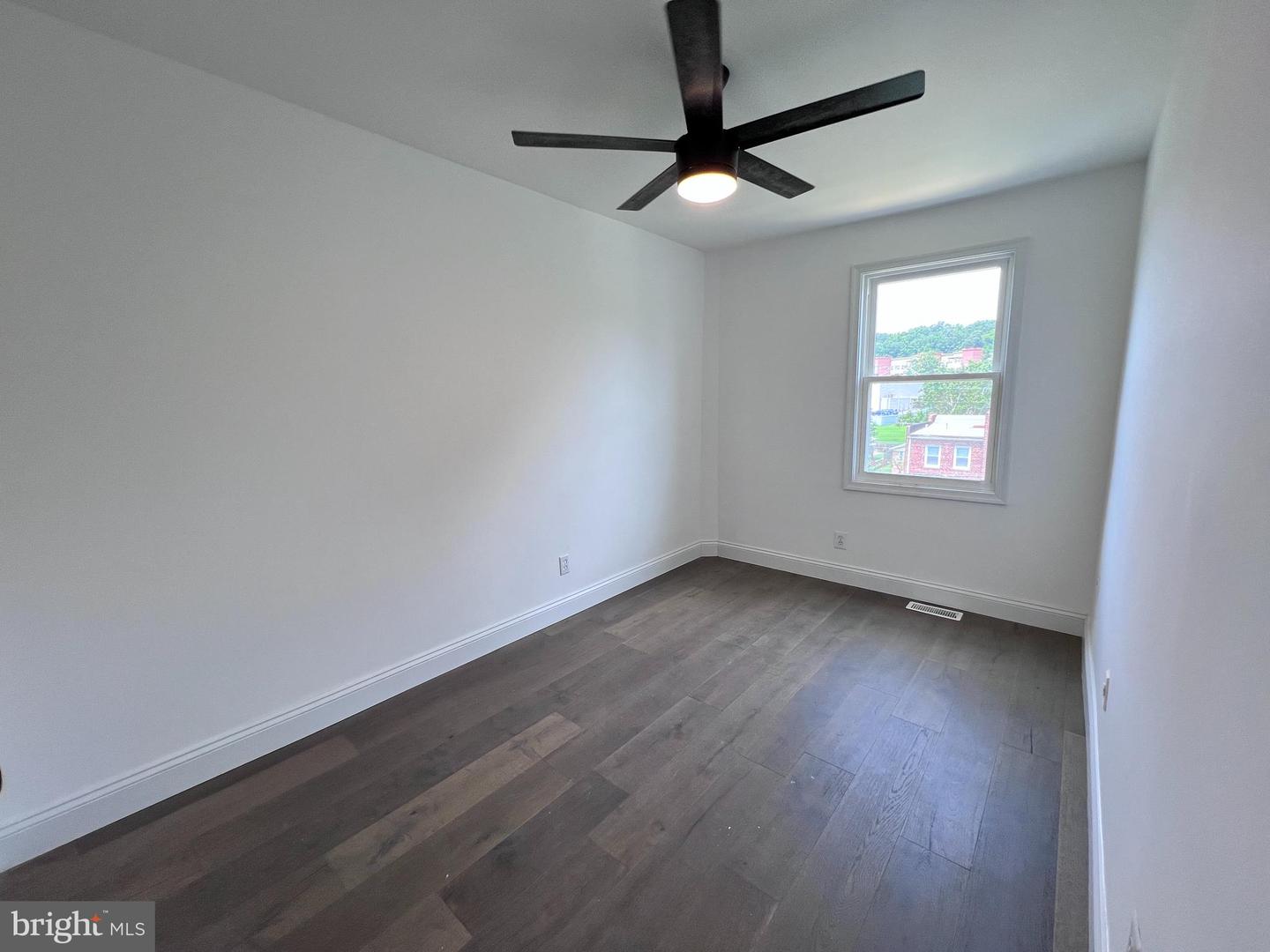 4030 BLAINE ST NE, WASHINGTON, District Of Columbia 20019, 3 Bedrooms Bedrooms, ,2 BathroomsBathrooms,Residential,For sale,4030 BLAINE ST NE,DCDC2209670 MLS # DCDC2209670