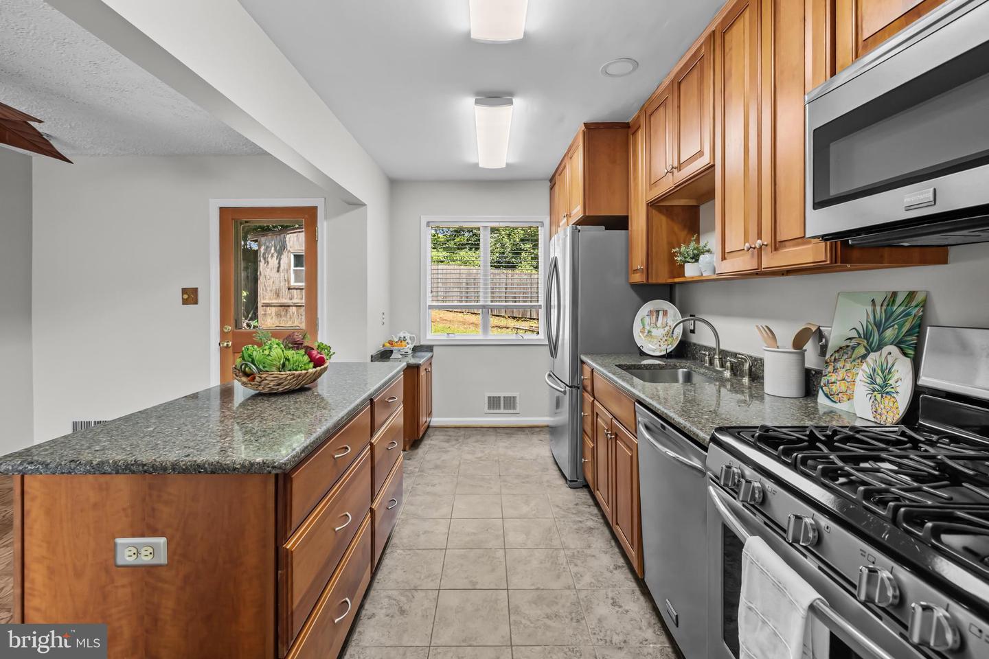 4431 VENABLE AVE, ALEXANDRIA, Virginia 22304, 3 Bedrooms Bedrooms, ,2 BathroomsBathrooms,Residential,For sale,4431 VENABLE AVE,VAAX2047424 MLS # VAAX2047424
