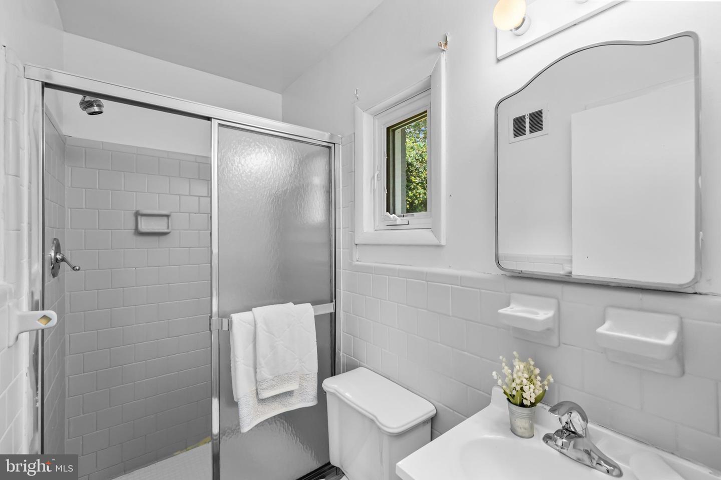 4431 VENABLE AVE, ALEXANDRIA, Virginia 22304, 3 Bedrooms Bedrooms, ,2 BathroomsBathrooms,Residential,For sale,4431 VENABLE AVE,VAAX2047424 MLS # VAAX2047424