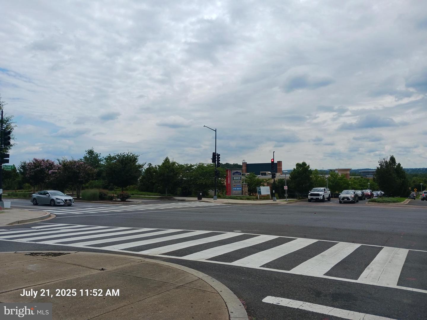 3489 SUMMIT CT NE #3489, WASHINGTON, District Of Columbia 20018, 2 Bedrooms Bedrooms, ,1 BathroomBathrooms,Residential,For sale,3489 SUMMIT CT NE #3489,DCDC2211142 MLS # DCDC2211142