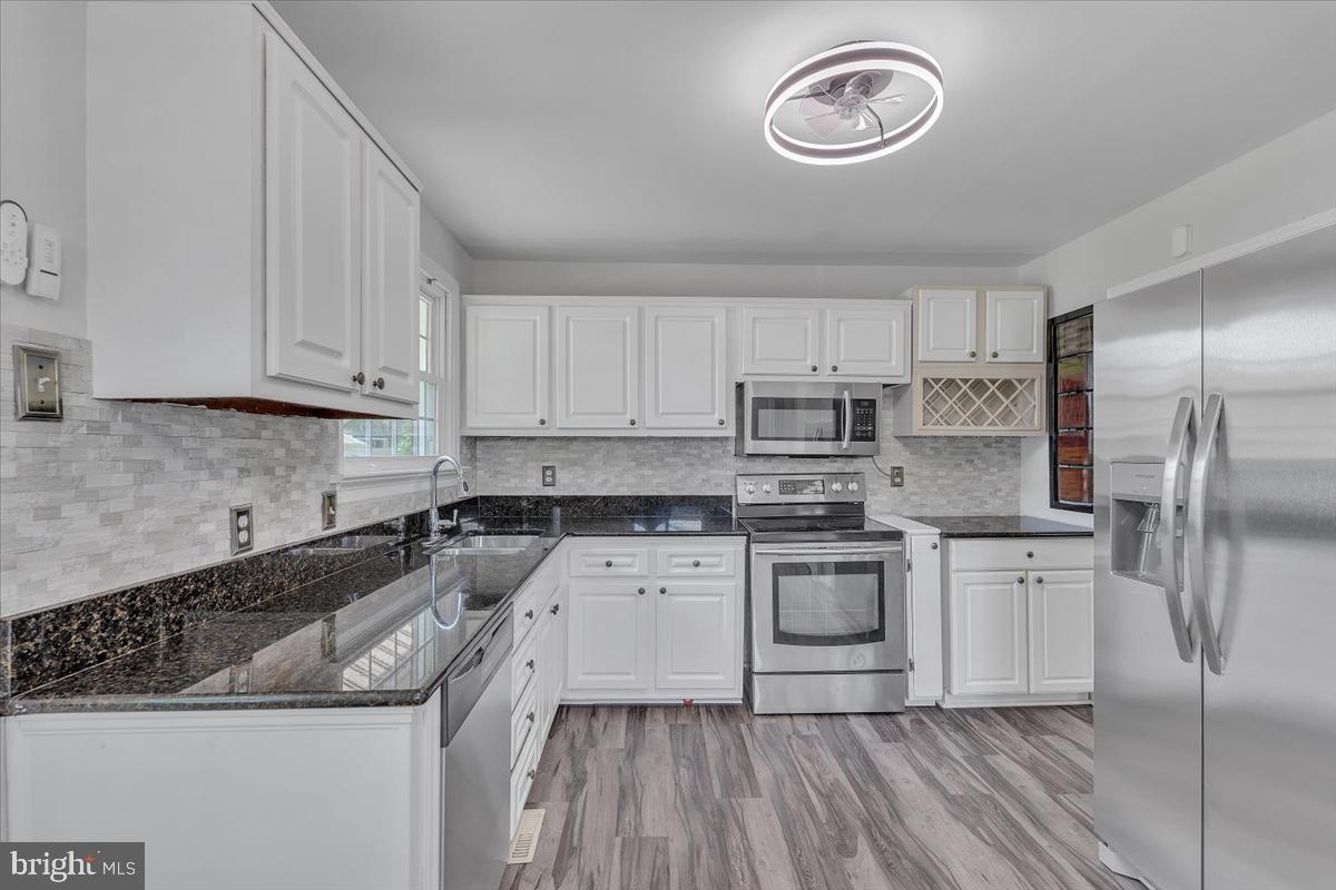 9717 PARAGON DR, HENRICO, Virginia 23228, 3 Bedrooms Bedrooms, ,1 BathroomBathrooms,Residential,For sale,9717 PARAGON DR,VAHN2001000 MLS # VAHN2001000