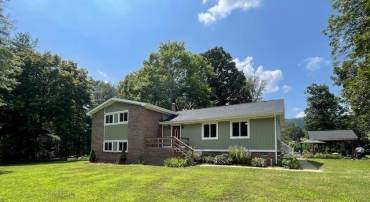7489 EASTWOOD LN, SCHUYLER, Virginia 22969, 4 Bedrooms Bedrooms, ,2 BathroomsBathrooms,Residential,For sale,7489 EASTWOOD LN,667270 MLS # 667270