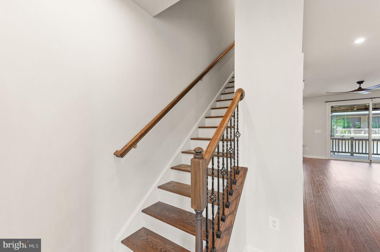 43400 APPLE ORCHARD SQ, ASHBURN, Virginia 20148, 3 Bedrooms Bedrooms, ,2 BathroomsBathrooms,Residential,For sale,43400 APPLE ORCHARD SQ,VALO2103494 MLS # VALO2103494