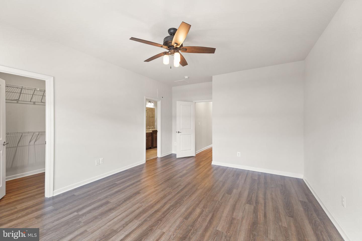 43400 APPLE ORCHARD SQ, ASHBURN, Virginia 20148, 3 Bedrooms Bedrooms, ,2 BathroomsBathrooms,Residential,For sale,43400 APPLE ORCHARD SQ,VALO2103494 MLS # VALO2103494